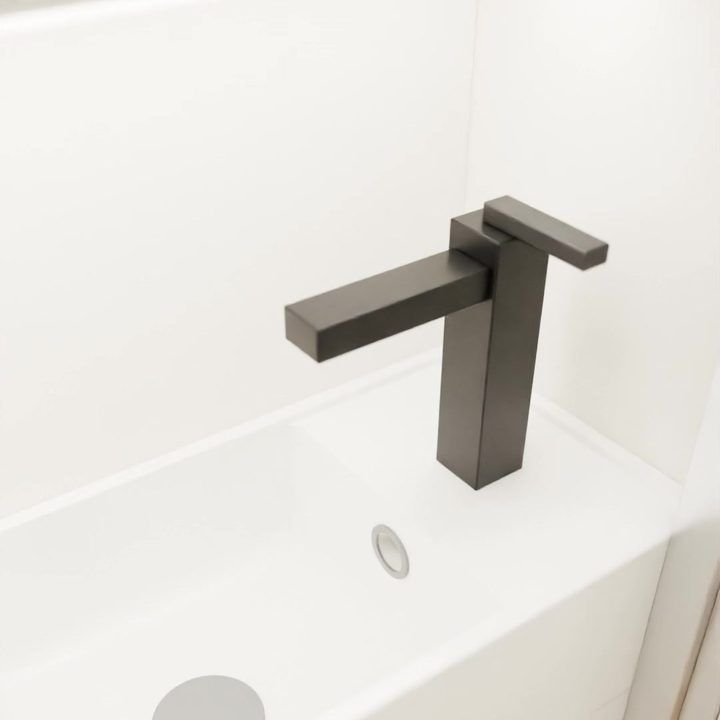 Instagram: square black mixer over the ceramic basin